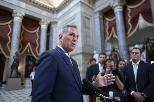 McCarthy juggles a government shutdown and a Biden impeachment
